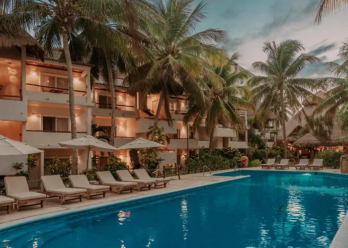 Hotel Petit Lafitte Front & Playa del Carmen