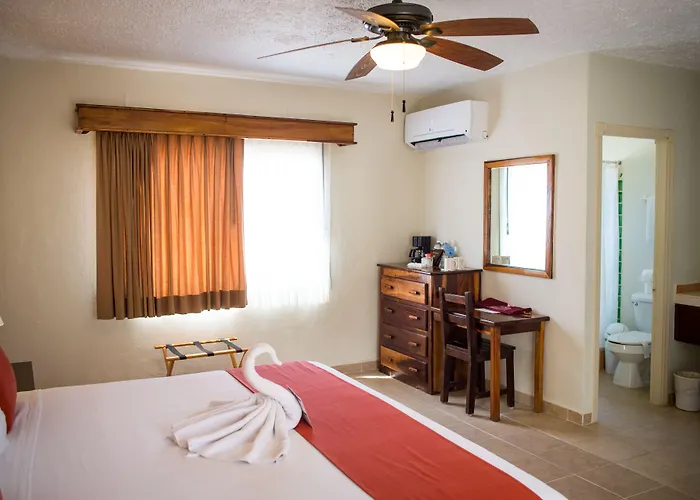 Petit Lafitte Front & Hotel Playa del Carmen