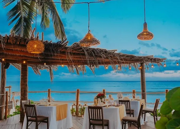 Petit Lafitte Front & Hotel Playa del Carmen